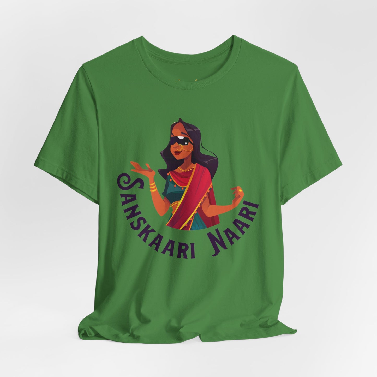 Sanskaari Naari Graphic T-shirt - Currycature 🇺🇸